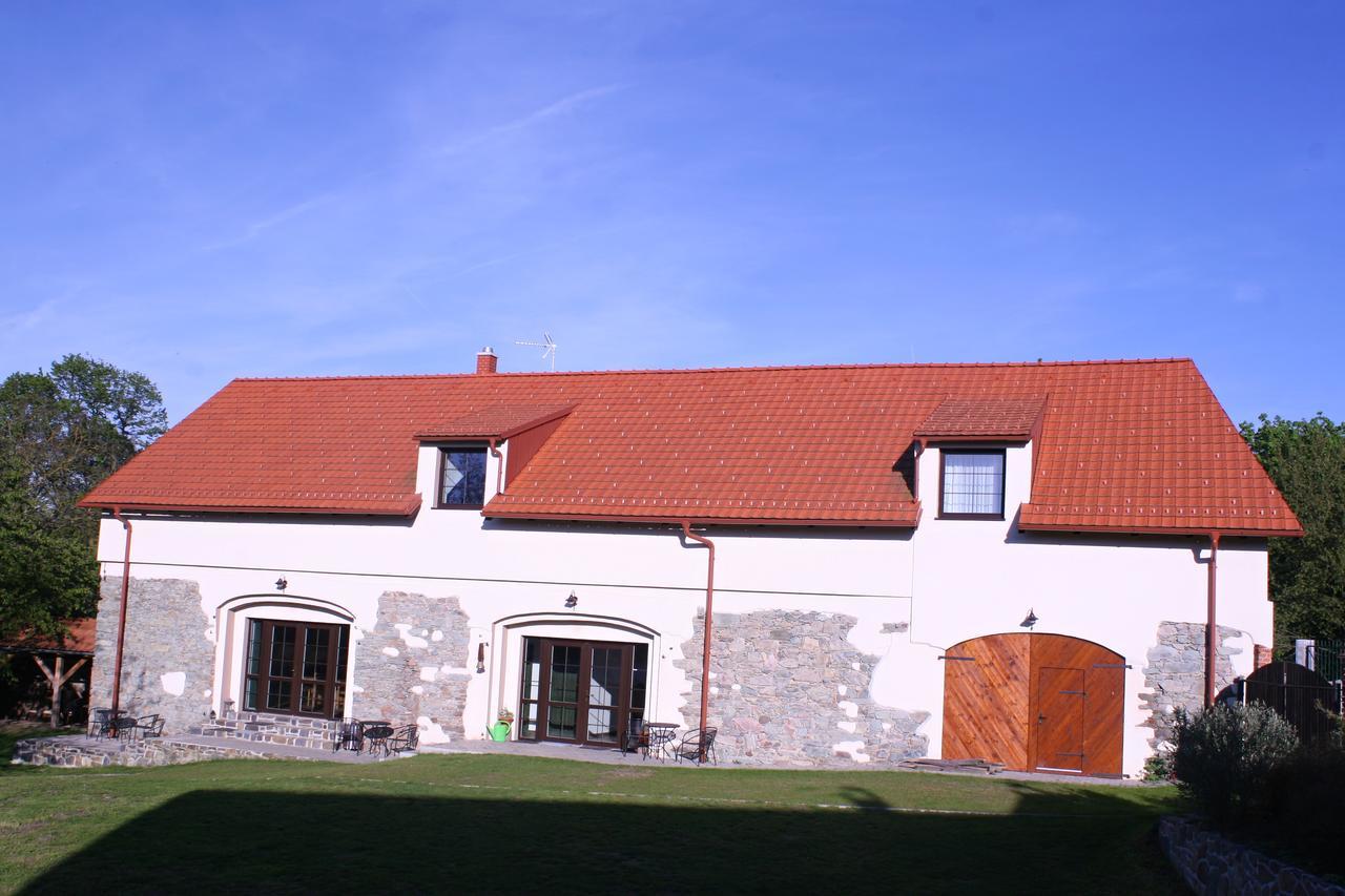 Statek Malcany Cim Экстерьер фото